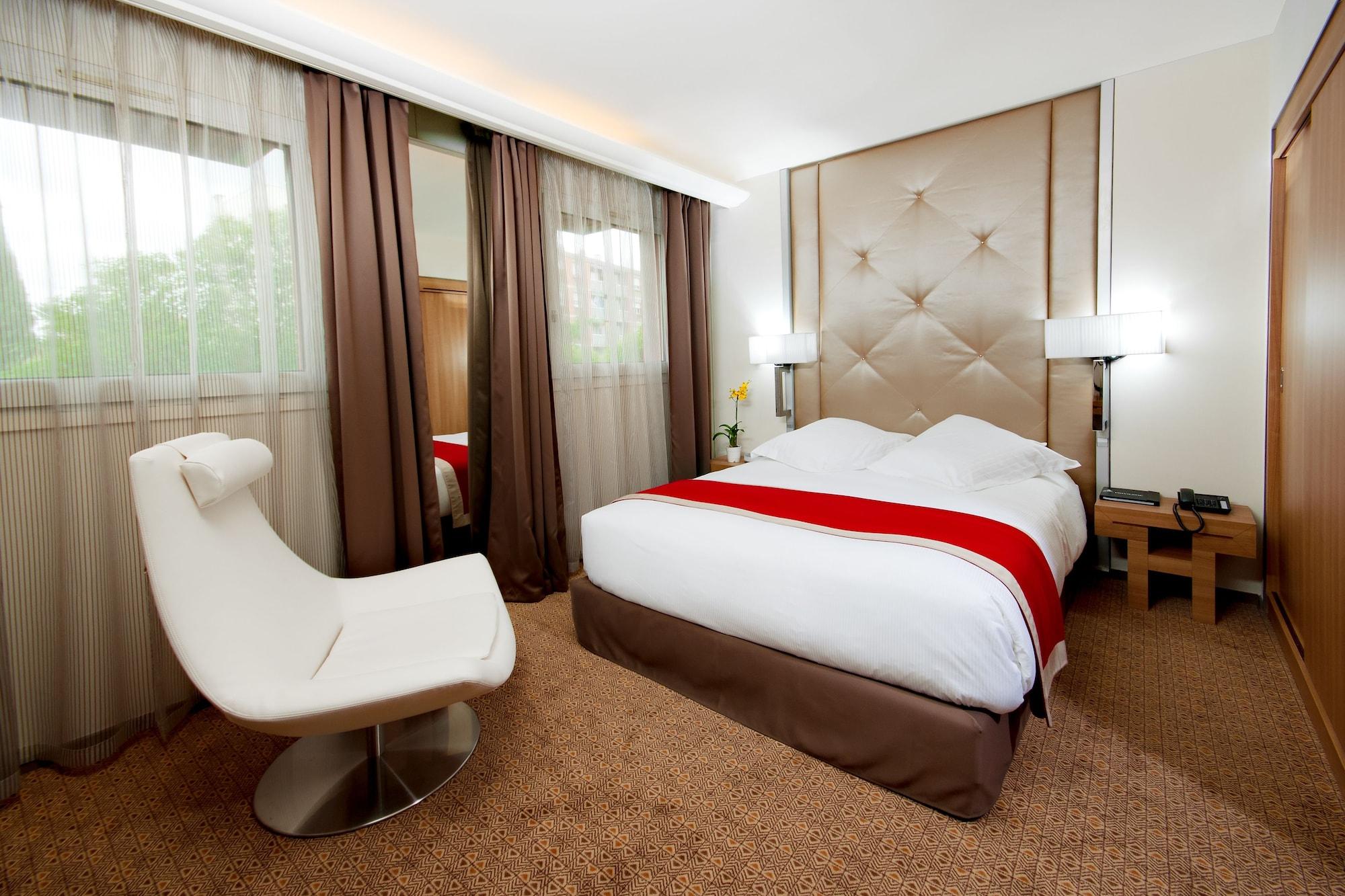 Hotel Mermoz Тулуза Экстерьер фото