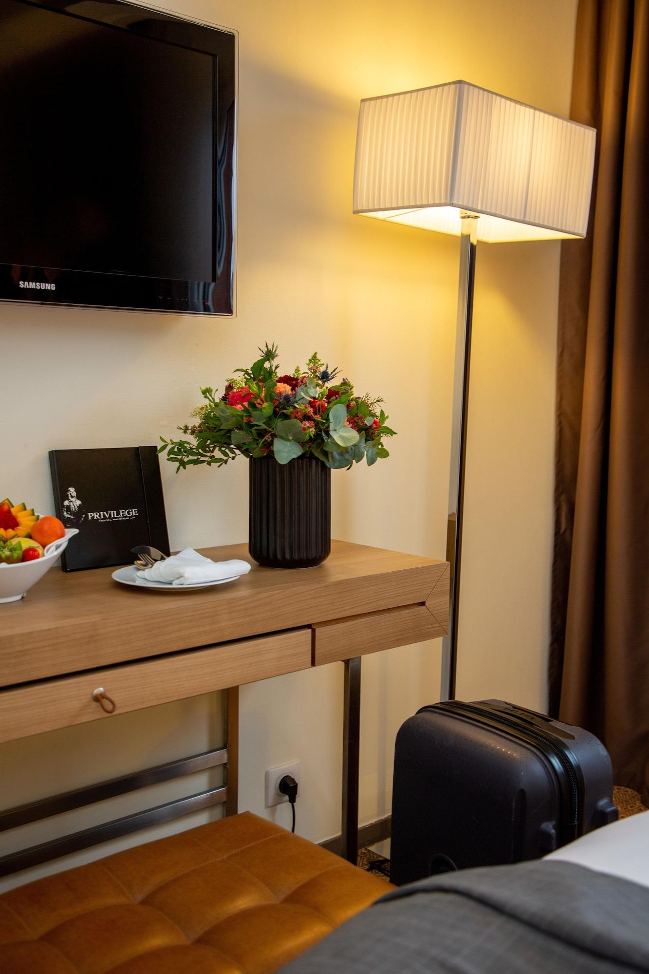 Hotel Mermoz Тулуза Экстерьер фото