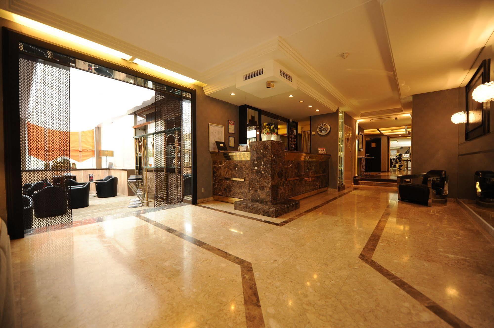 Hotel Mermoz Тулуза Экстерьер фото