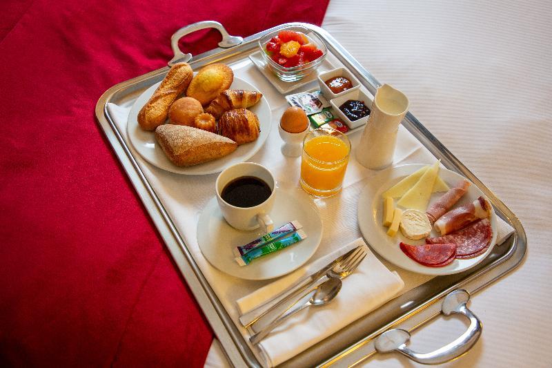 Hotel Mermoz Тулуза Экстерьер фото